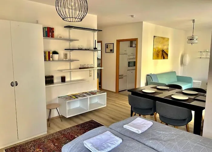 Sonniges Apartment In Ruhiger Und Zentraler Lage